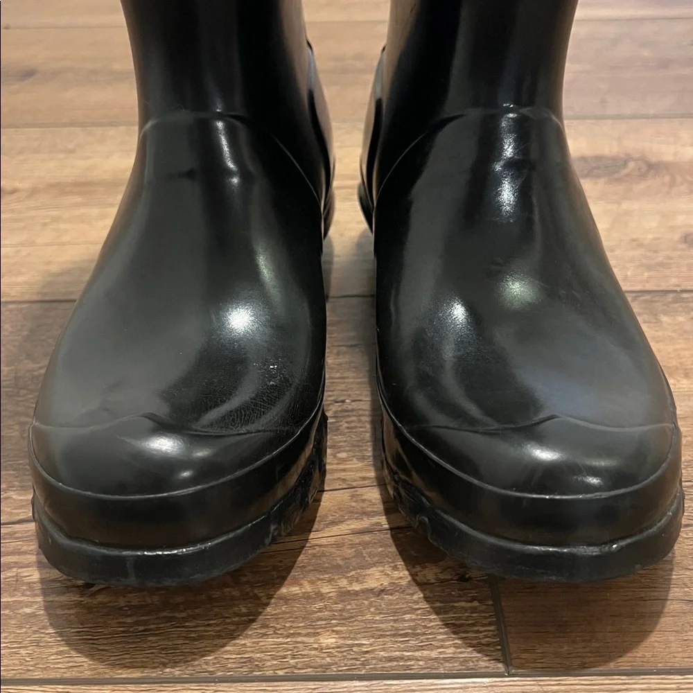 Women’s Hunter Original Tall Rain Boots, size 6